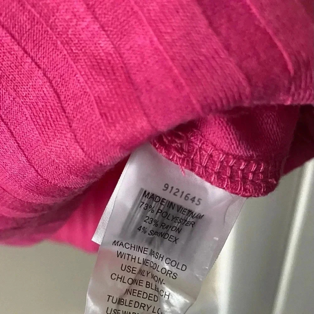VINCE CAMUTO | Hot Pink Ribbed Knit Short Sleeve Crewneck T-Shirt Top Size M - Picture 6 of 6